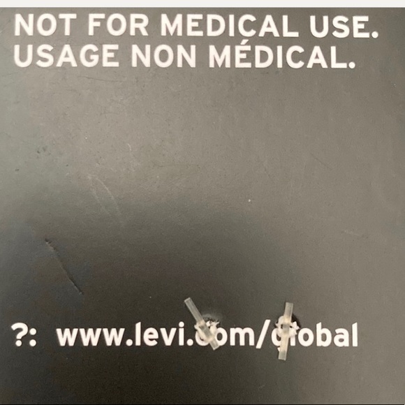 🌼 Levi’s | 3 pack - Reversible & Reusable Face Mask | Size: Large | A - Picture 3 of 4